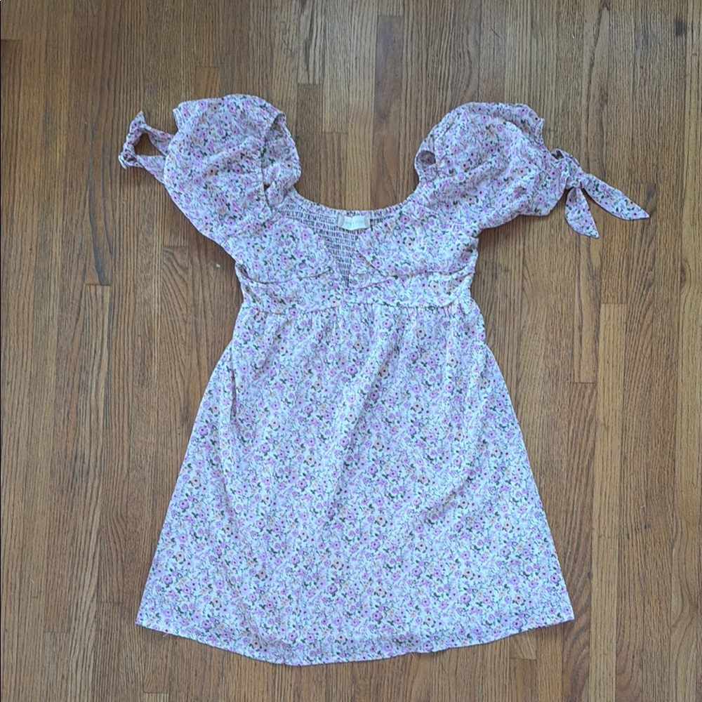 Altar'd State Light Pink Floral Puff-Sleeve Mini Dress size small 👀